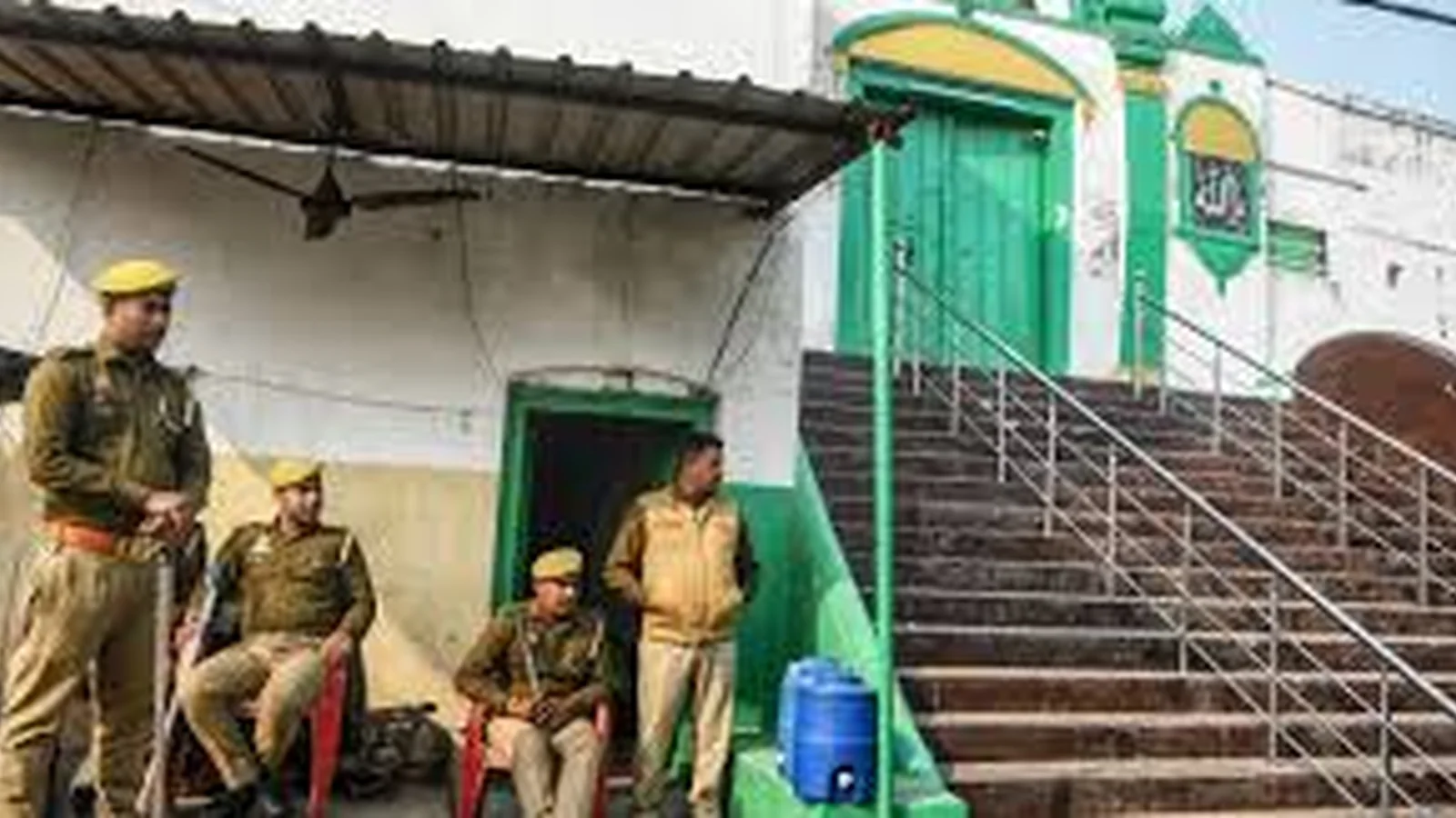 CWI India Unanswered Files visual on Sambhal mosque survey violence, public order, and unanswered accountability questions.